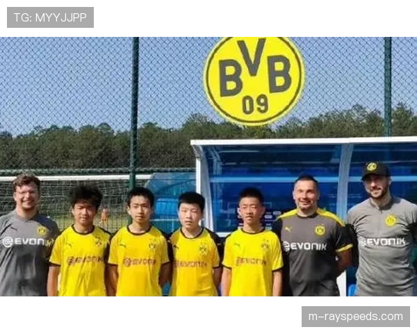 多特蒙德青训学院与当地大学合作开设运动科学双轨课程